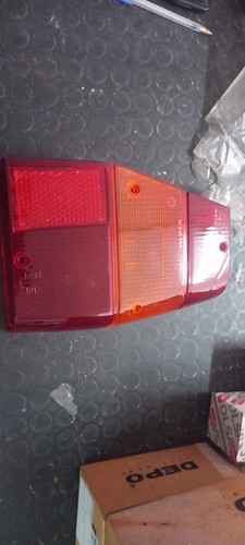 Vetro fanale posteriore - vetro, destro